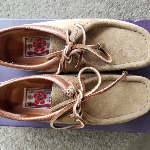 LUCKY BRAND SUEDE SHOES  NWOT - Picture 3 of 6